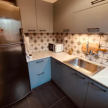 Anna's House 4 * Ormília